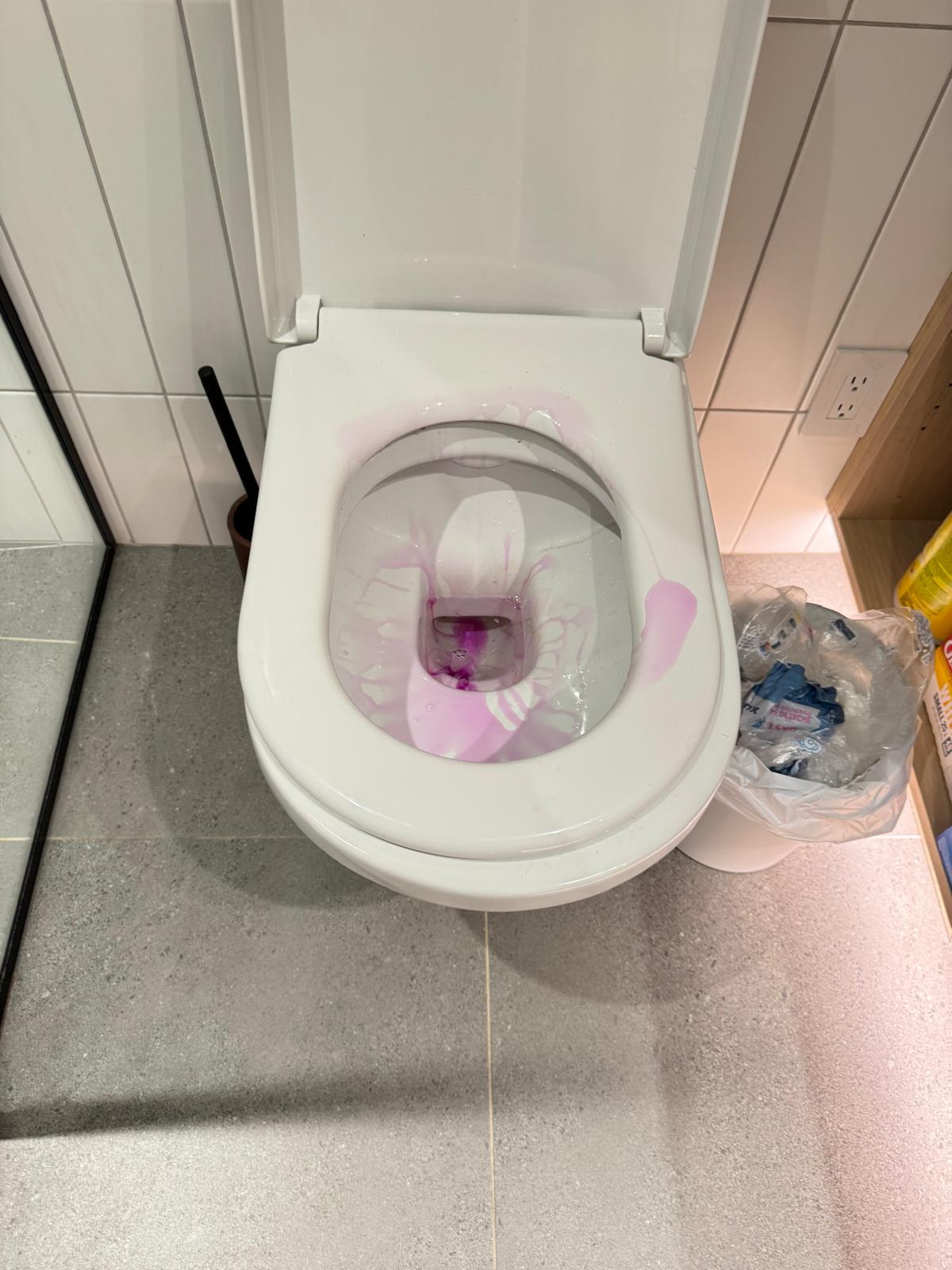 Washroom cleaning